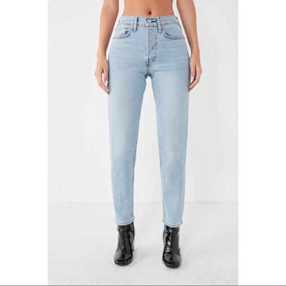 Levi's Premium Wedgie Icon Jeans in Bauhaus Blues in Size 28/29 NWT - Picture 3 of 8